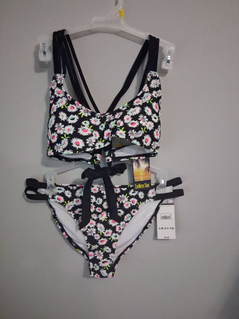 Elegant Daisy Floral Swim Set
